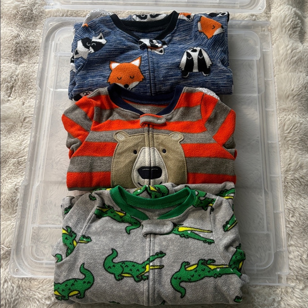 Carter’s Simple Joys Footed Pajamas size 18m. Grippers on feet.